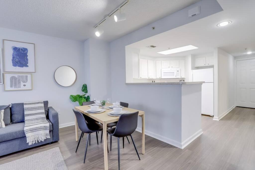 Sensational 1 Bedroom Condo At Ballston Place With Gym Arlington Eksteriør billede