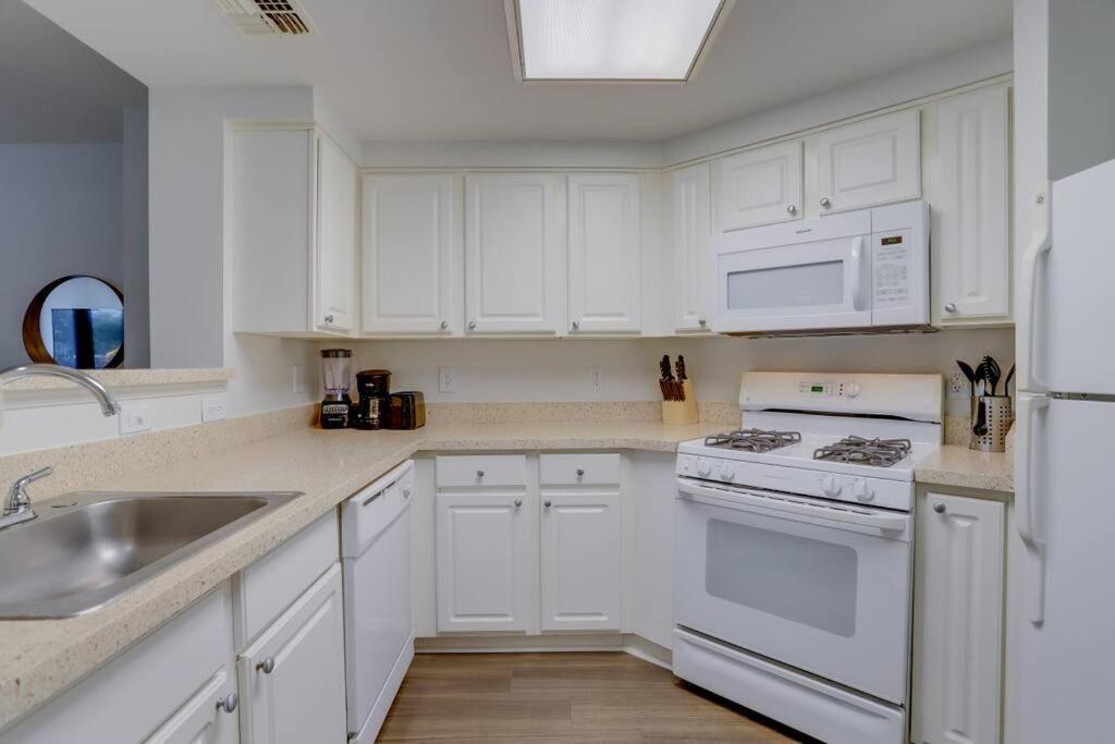 Sensational 1 Bedroom Condo At Ballston Place With Gym Arlington Eksteriør billede