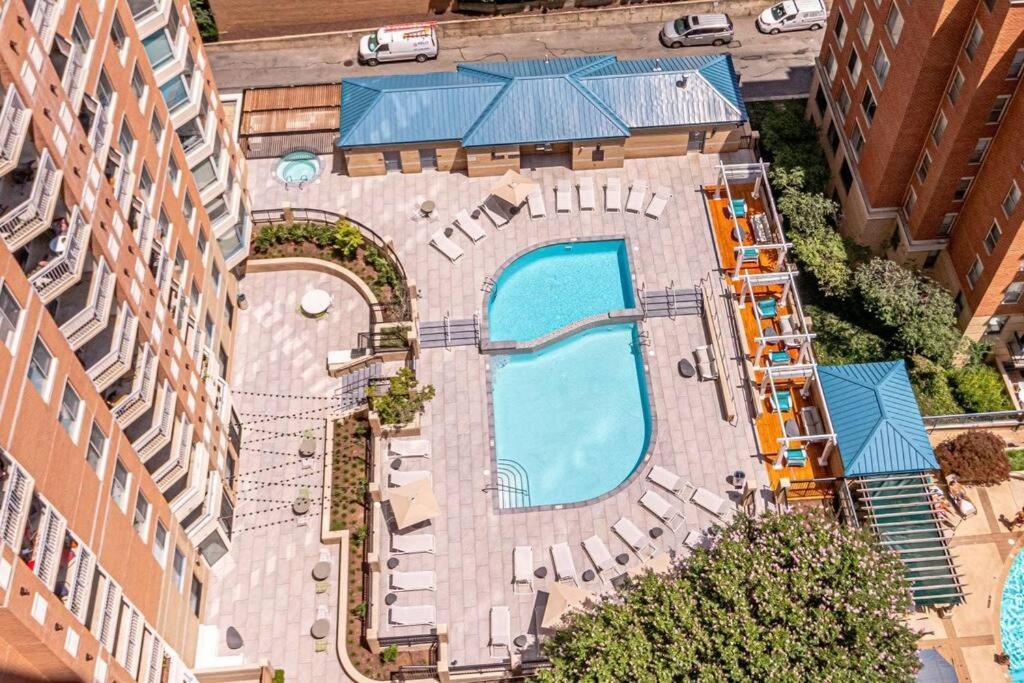Sensational 1 Bedroom Condo At Ballston Place With Gym Arlington Eksteriør billede